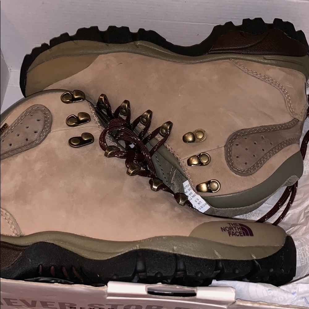 The North Face hiker boots🔥🔥